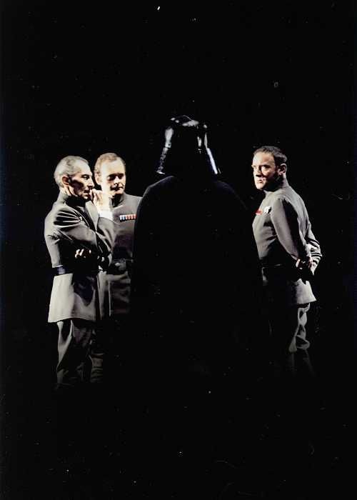 TortureUs's tweet photo. David Prowse a.k.a Darth Vader
"Que la fuerza te acompañe".
#DarthVader #DavidProwse #StarWars #MayTheForceBeWithYou https://t.co/ILdW8n6v6d