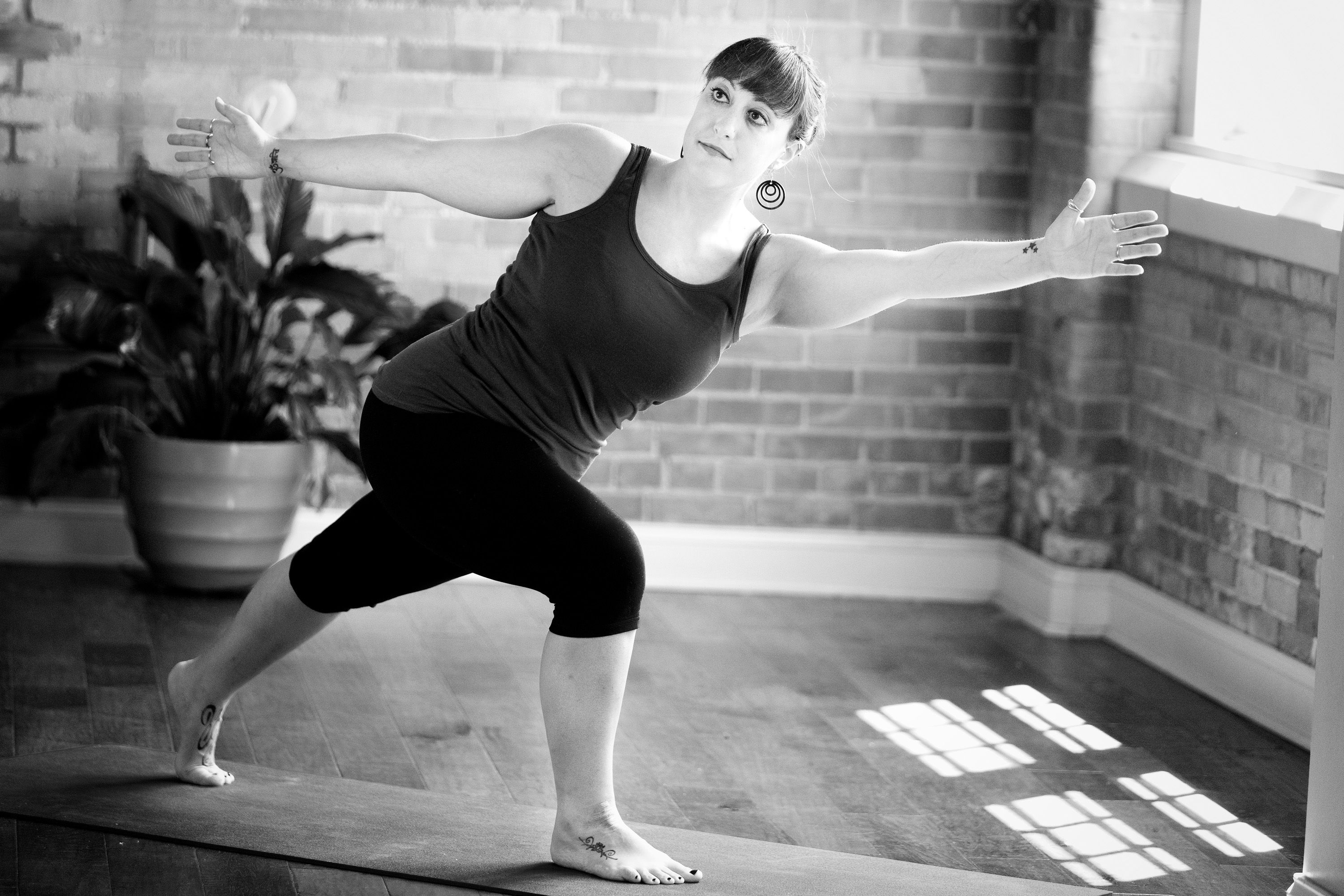 east meets west yoga (newmoonmm) / Twitter