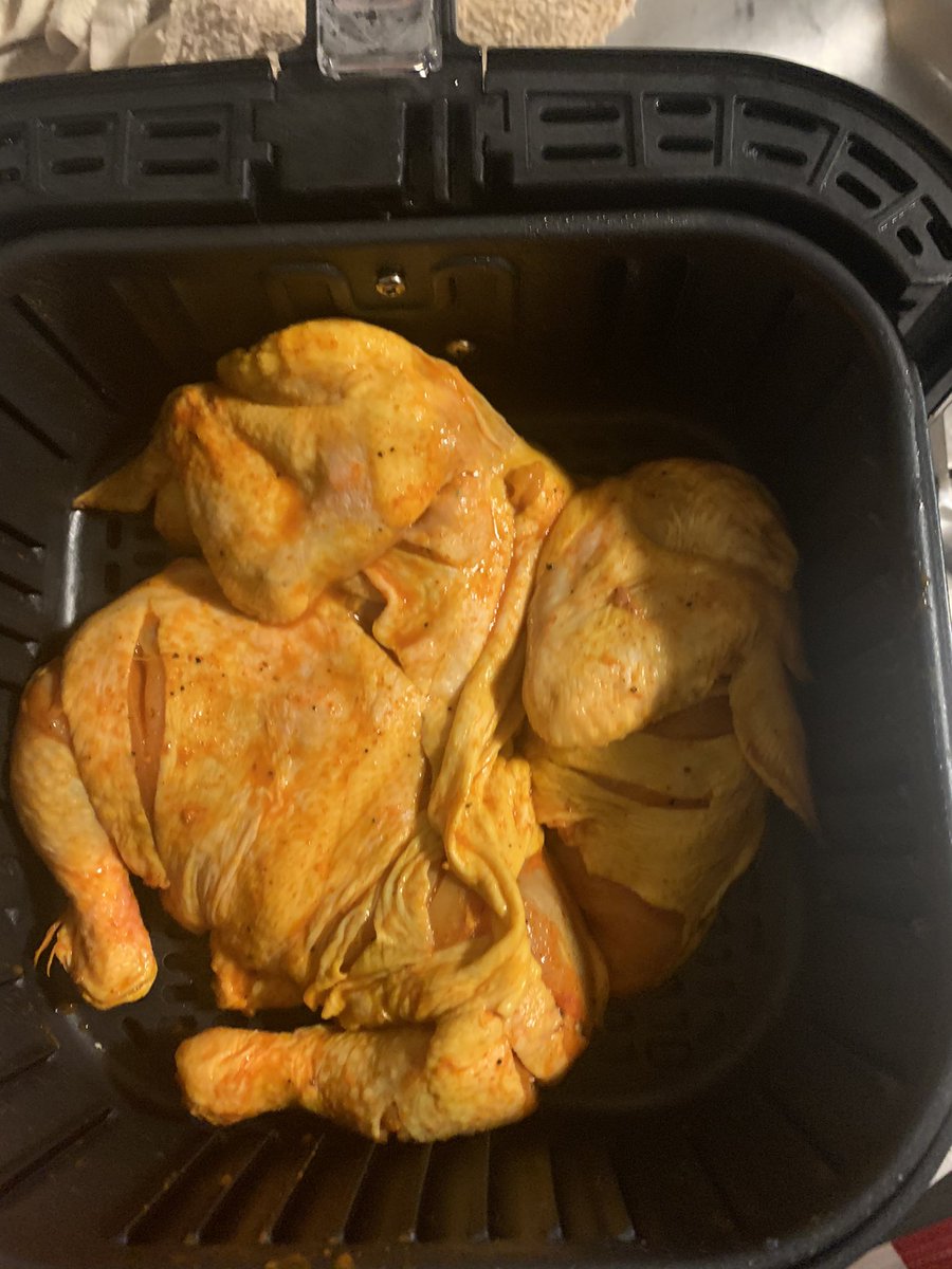 Lobo_Ram75's tweet photo. Comimos pollo 🐓 3 #Chicotes @Chivas @gabosainz @jcm_elpastor @Ale_Aldretee @RamonMorales11 @enriquebermudez @emperadorsuarez @SanOswaldo_TD https://t.co/wcQS59eK7w