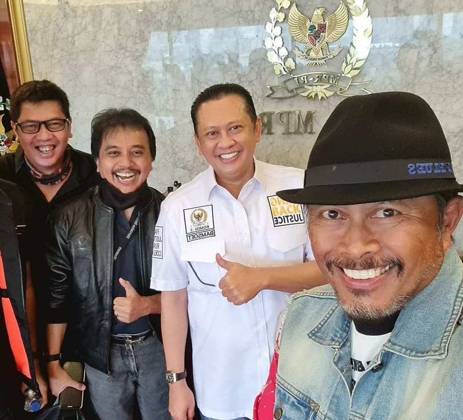 KRMT Roy Suryo tweet media