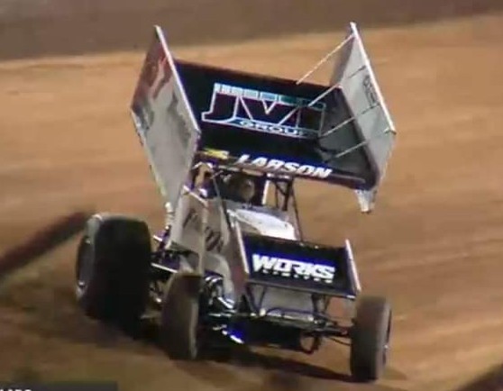 Johnnymills945's tweet photo. Hot Damm #YungMoney @KyleLarsonRacin #ParksIt ๐ on nite 2 picking up #45 ๐ continuing to make history in 2020 sweeping the #Copperclassic on @FloRacing @ArizonaSpeedway๐ต @carson_macedo & @Rico_Abreu making it a northern California๐ฒ podium.๐๐๐บ๐ธ๐ช @WingedNation https://t.co/CQgB3bFxk1