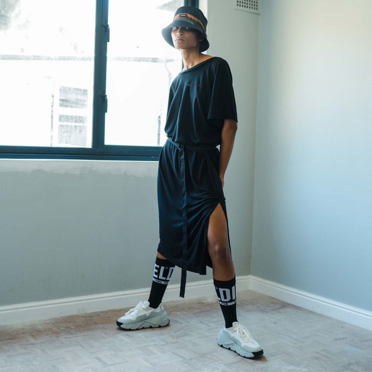 Eastgateshops's tweet image. Catching some light, not feelings. Get the look at @DIESEL #DieselOnline #ForSuccessfulLiving #DieselSA

Credits:

    Photographer: @andrea_kacev
    Models: @yourgirlyoyo_
    Agency: @myfriendned