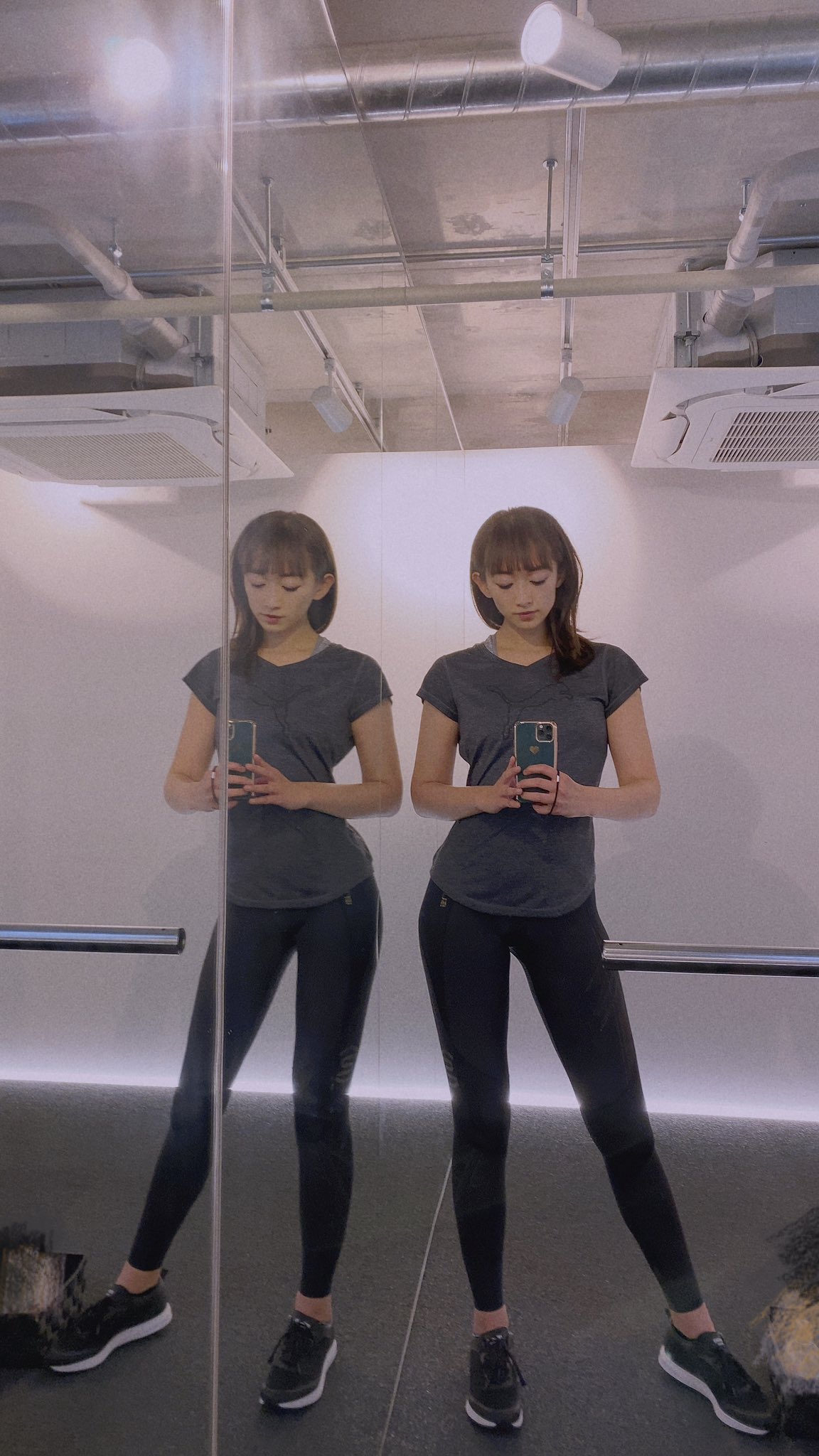 李梨衣名 リーナ 外国人体型だね ってよく言われるけど 外国人なんだなー T Co B13x2hgkzx Twitter