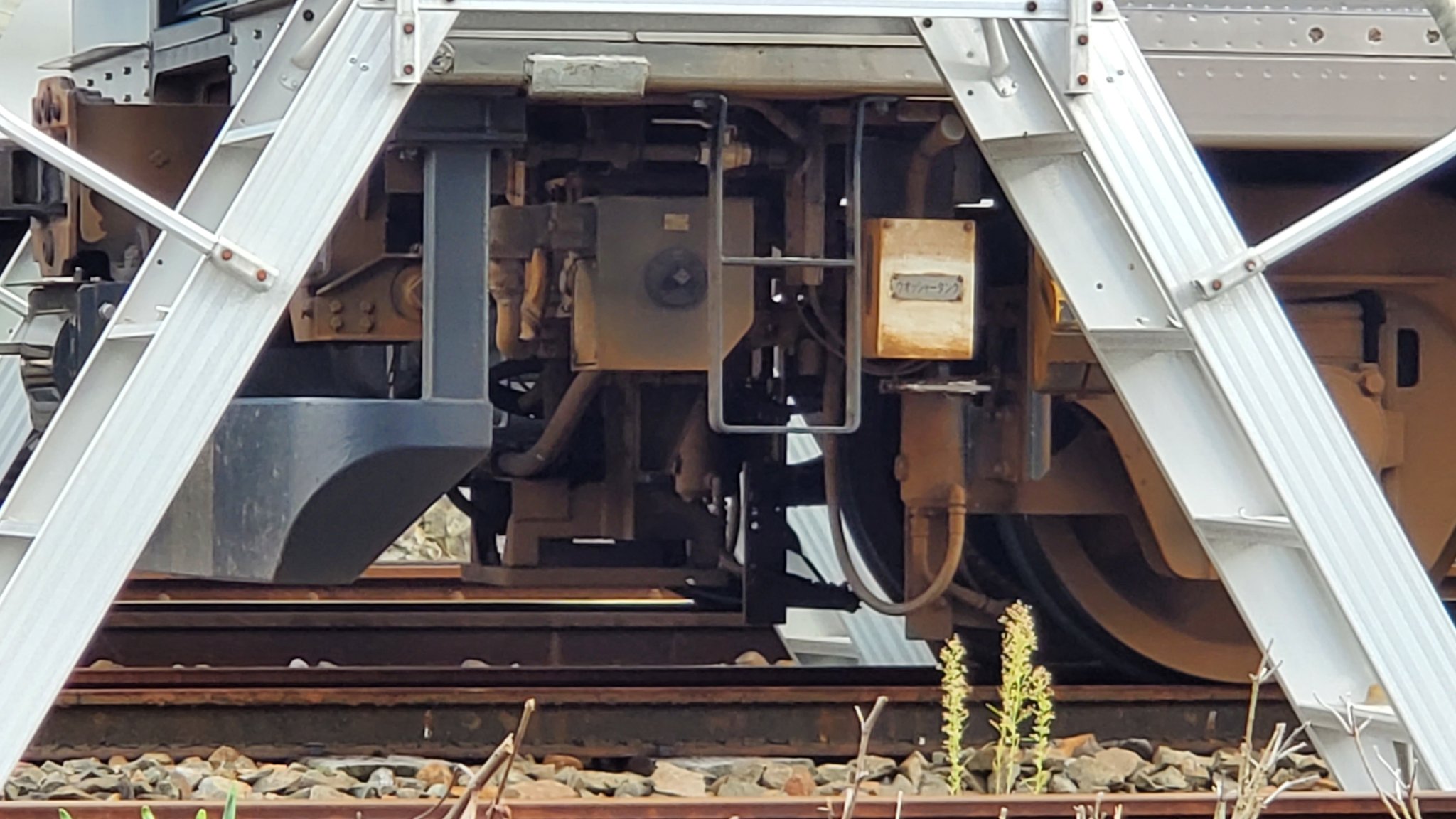 鉄道用 ATS-P 信号機部品 R125-M1 Amazon｜車両用交通信号灯器51年「×」「↑」2灯表示器路面電車