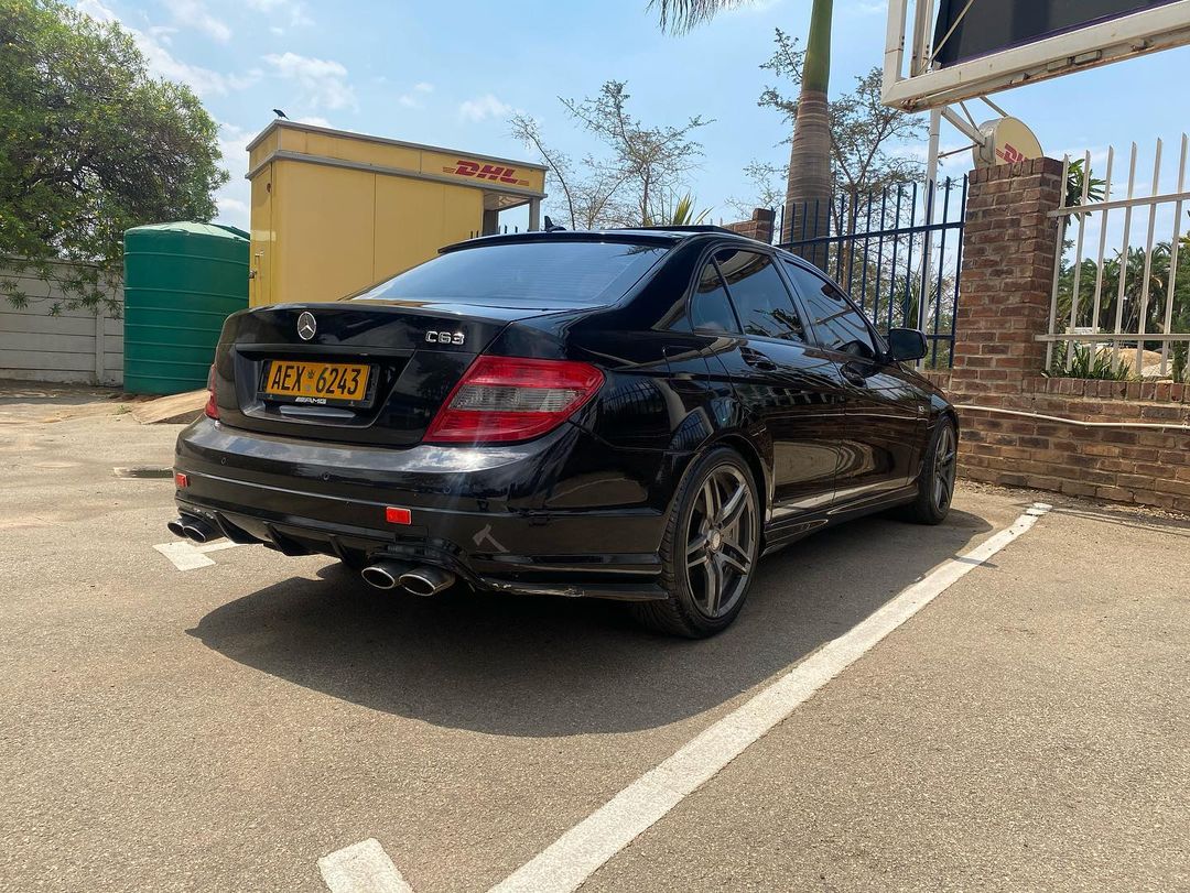 CarsZw's tweet photo. 2010 Mercedes Benz C class

120 000kms on the dash
Automatic woth tiptronic
Powerful v6 motor
Custom mags
Panoramic roof
Full leather interior
Preowned
Superb allround

$9 500(USD Cash neg)

Call or app 0774412061 https://t.co/A3U1SFG0Ti