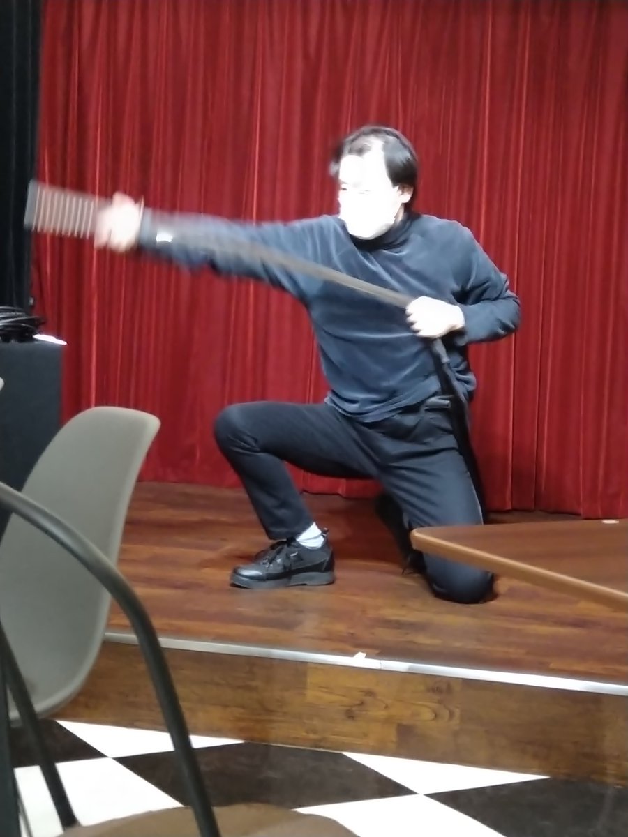 そして始まる演武。
ここはメイド喫茶です(;^ω^) 