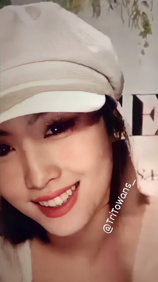 TriToWans_'s tweet photo. Momo is so pretty 💕 Whaaaaaa~~ I'm so happyyyy~~~ 😭@JYPETWICE 
#MAMAVOTE #twice https://t.co/f4rQphfz4V