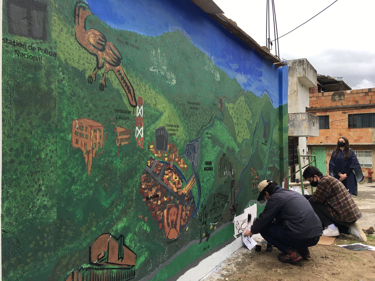 CerrosdeBogota's tweet photo. Quisiéramos que cada barrio en los cerros reconociera el patrimonio cultural y natural que tiene en su paisaje urbano #MuralCerros #PdE2020 #IDPC #PatrimonioNaturalCultural https://t.co/K7KOeoeKdL