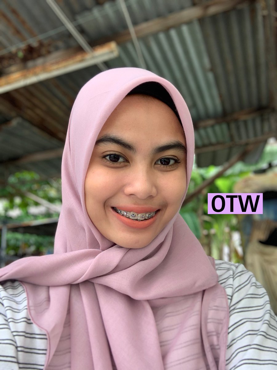 fatihahrohizan_'s tweet image. HAPPY SUNDAY ‼️‼️ 

Cantik kan shades shades lipmatte #feverglamMyEdition ni 😍 

@SabrinaShuhaim1 @FeverGlam_