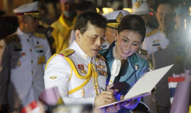 Thanaph241023's tweet photo. #ขอให้ช่วยกันทําดีทําสิ่งที่ถูก ขอให้ทุกคนมุ่งมั่นทำแต่ความดี ทำประโยชน์ให้ประเทศชาติ https://t.co/4KphMVqClm