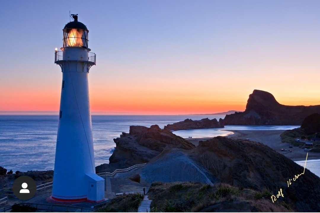 rolfhickerphoto's tweet photo. Sunset at Castlepoint Lighthouse which overlooks the lagoon and bay, Castlepoint, Wairarapa, North Island, New Zealand.
📸 Rolf Hicker Photography
https://t.co/atx95qNrHV
#sunset #castlepointlighthouse #Wairarapa #NewZealand https://t.co/J024ImU1IJ