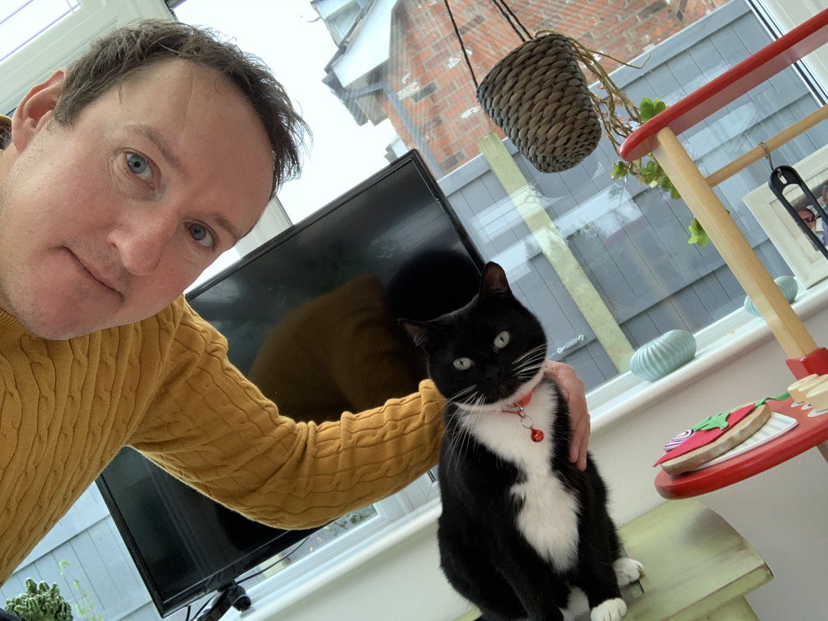 Ben_Blackman's tweet photo. 9 weeks ago this guy broke her pelvis in 3 places and had any number of other proper bad injuries. Was in the vets for 2 weeks.
She has rejuvenated like Mumm-Ra off Thundercats.
#hoooooooooooo https://t.co/8YVd1r7Hcd