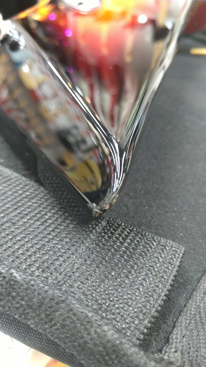 1484_shinjuku's tweet image. 【1階中古エレキNEWS】
#Killer #EXPLODER 3TSが中古入荷！
このブランドの人気モデル、本当に久しぶりの中古入荷です。

端に傷が1か所ございますが、それ以外はきれい目なルックスです。

この機会をお見逃しなく！
digimart.net/cat01/shop1484…