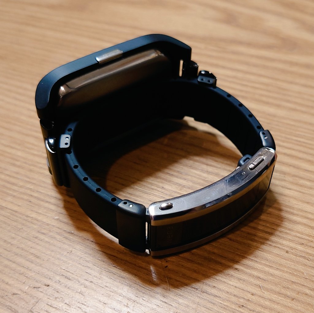 takezo_jp's tweet image. wena 3 で使おうと考えていたヘッドが、取り付けに加工が必要そうなので後回しにして、いままで使ってたSmartWtch 3 (SWR50) を付けてみた。デザインの親和性は高いと思う。23mmのエンドピースしかなかったので、少し遊びがあるけど、しばらくこれで。

#wena3 #SmartWatch3 #SWR50