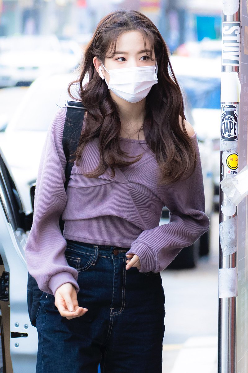 fromis_pics's tweet photo. gyuri [+] #장규리
    ↳ 201125 → © f9_sy9ood https://t.co/0MKtZEU3ut