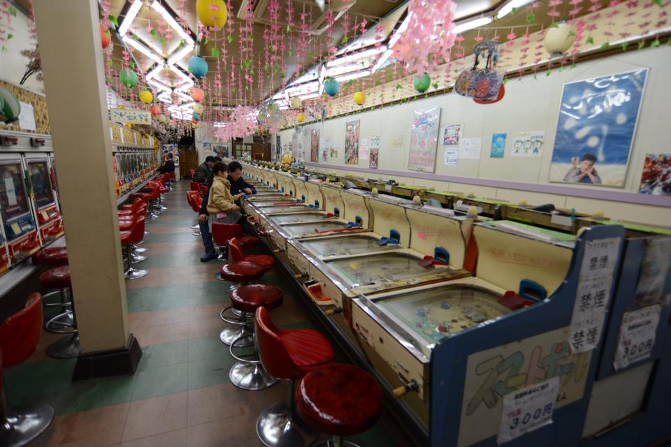 菊千代 72年の歴史を持つ浅草六区のスマートボール場が廃業していた もう一度球打ちたかったなあ 浅草六区 スマートボール T Co 9vagbtie3a Twitter