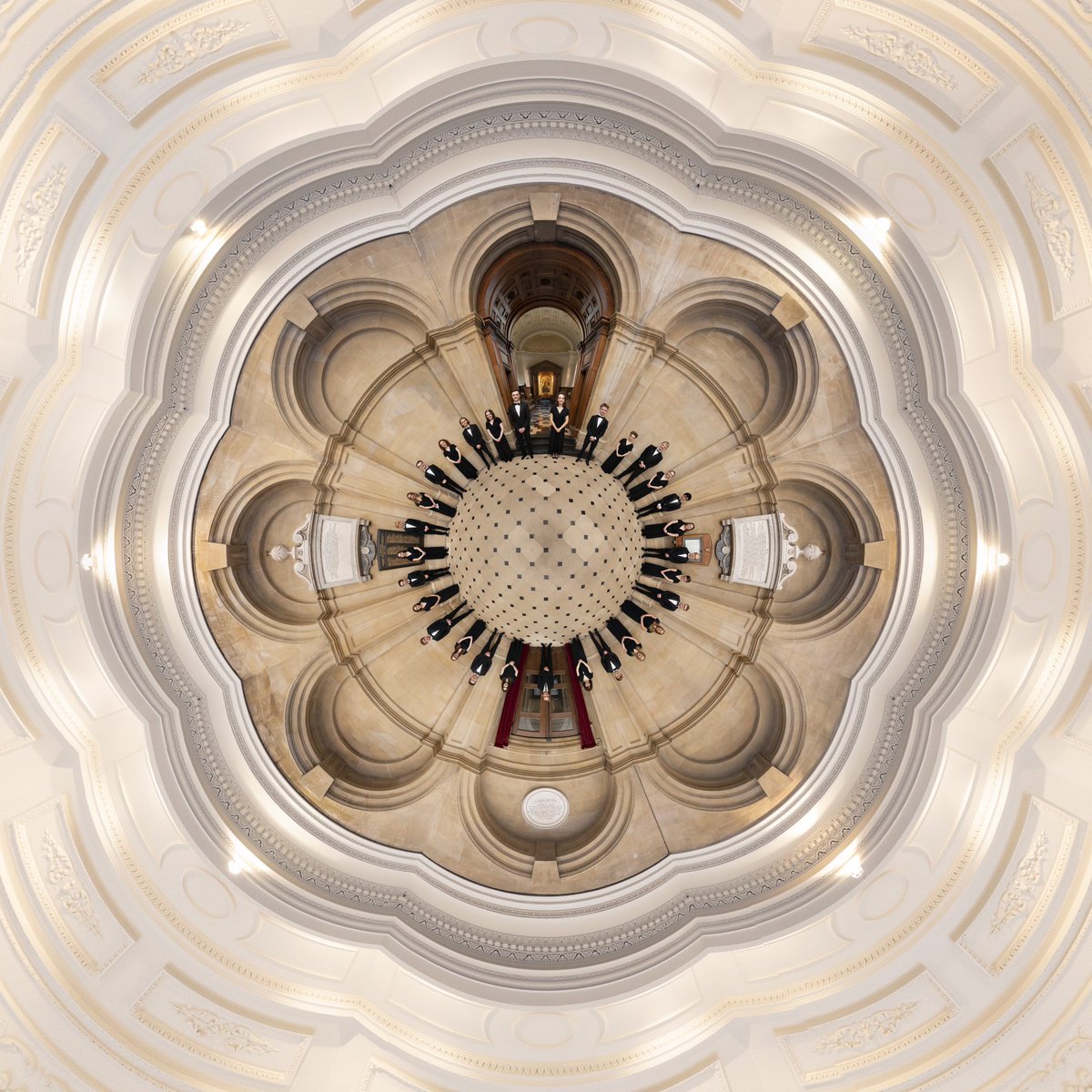 ClareChoir's tweet photo. Join our LiveStreamed @ClareCollege Advent Carol Service tonight 6pm UK time (organ voluntaries from 5.45pm), directed by @mrgrahamross 

👉🏻 https://t.co/VFHE4lxo4M 

👉🏻 download the Order of Service: https://t.co/g8SJrEolqe

Incredible 📸 by @nick_rutter! Amazing, isn’t it?! https://t.co/Su3jPAHLXf