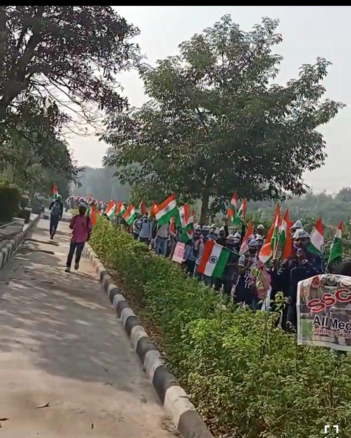 Bijende07500417's tweet image. #SEAT_INCREASE_FOR_SSCGD 
30 नवंबर twitter camping ⛺  SSC GD 2018 भर्ती पदों की बढ़ोतरी और सभी मेडिकल फिट को जॉइंनीग @PMOIndia @HMOIndia @narendramodi @AmitShah @crpfindia @BSF_India @ITBP_official @DrJitendraSingh @sudhirchaudhary @AnupamConnects @HansrajMeena @Ranbir_Crpf