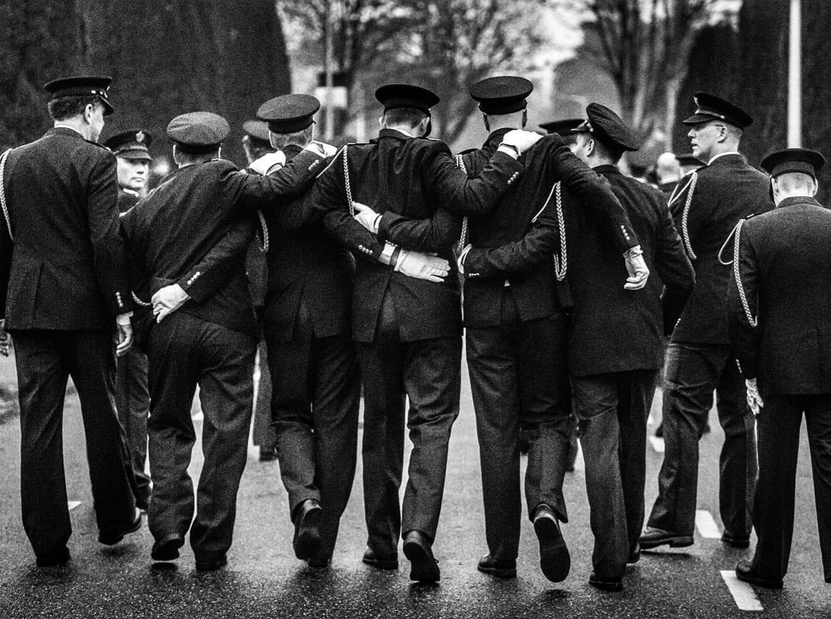 Er is een donatie-pagina gemaakt ten behoeve van een studiefonds voor de kinderen van Pim. De vorige tweet is verwijderd vanwege een niet werkende link. gofundme.com/f/studiefonds-…