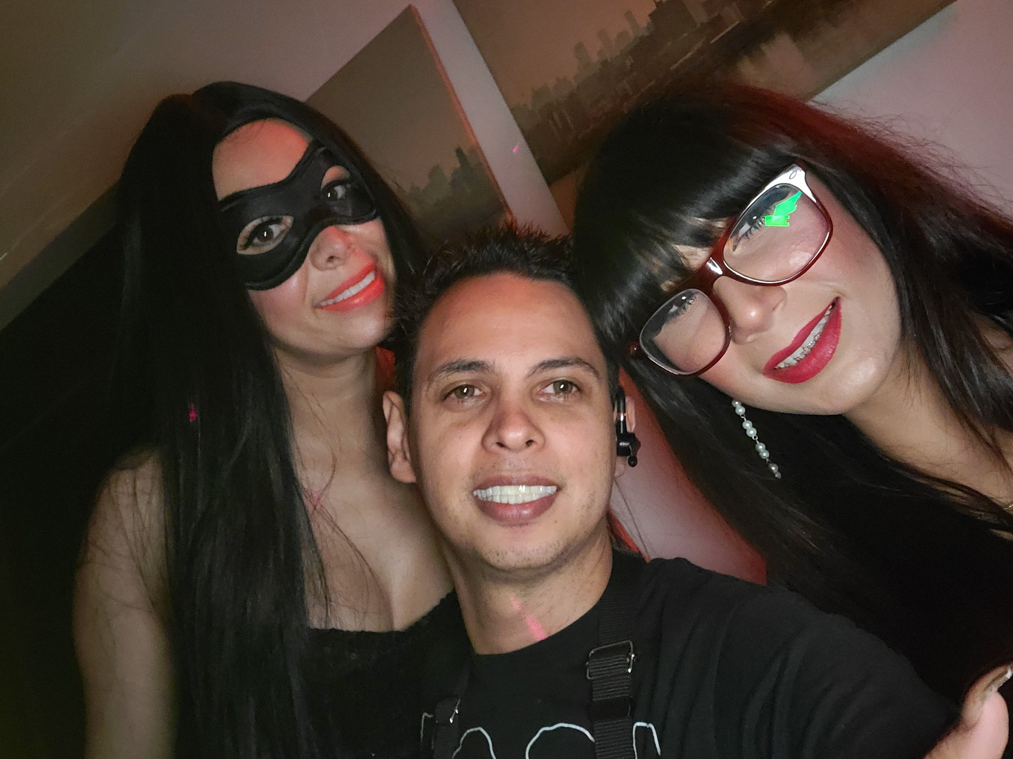 Giselle Montes OFICIAL on Twitter: "Mis amigos!!! @zorratododar…