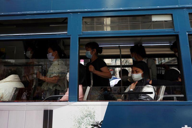 Hong Kong reports 4-month high 115 coronavirus cases https://t.co/xuFWrZzsnu https://t.co/1LMouJP7fy