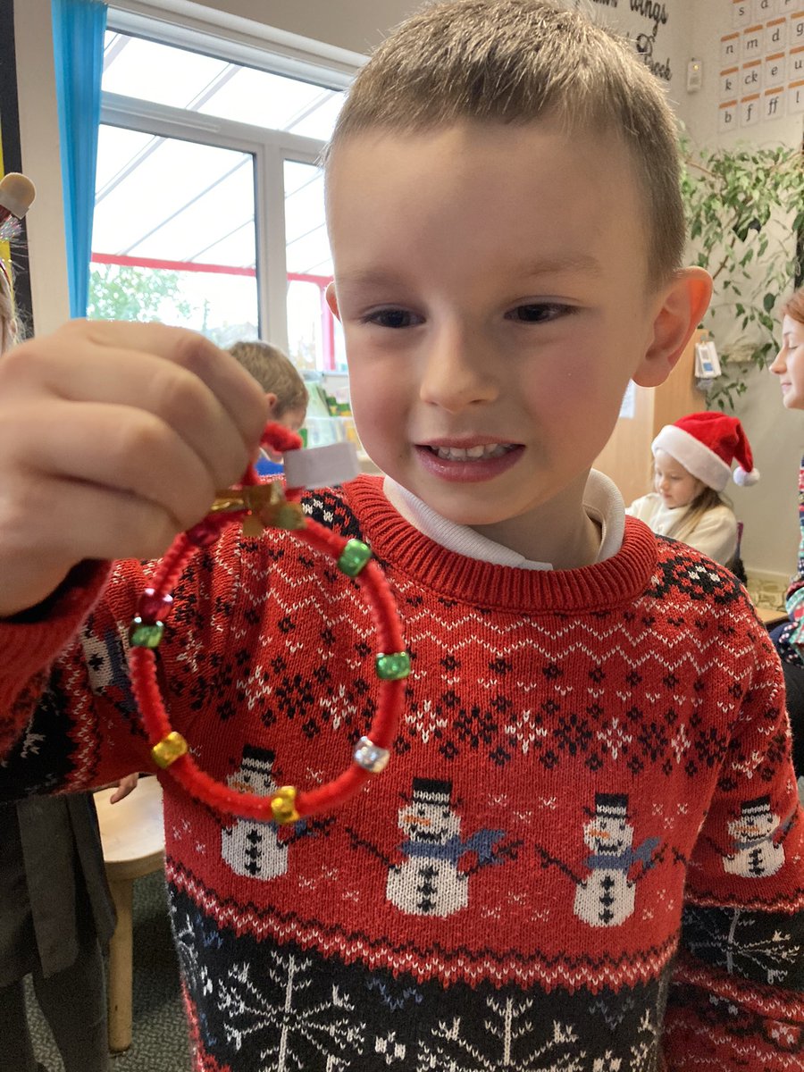 MatisseEllis's tweet photo. Christmas decorations day was lots of fun in Matisse class. 🎄 https://t.co/s55zwqBegb