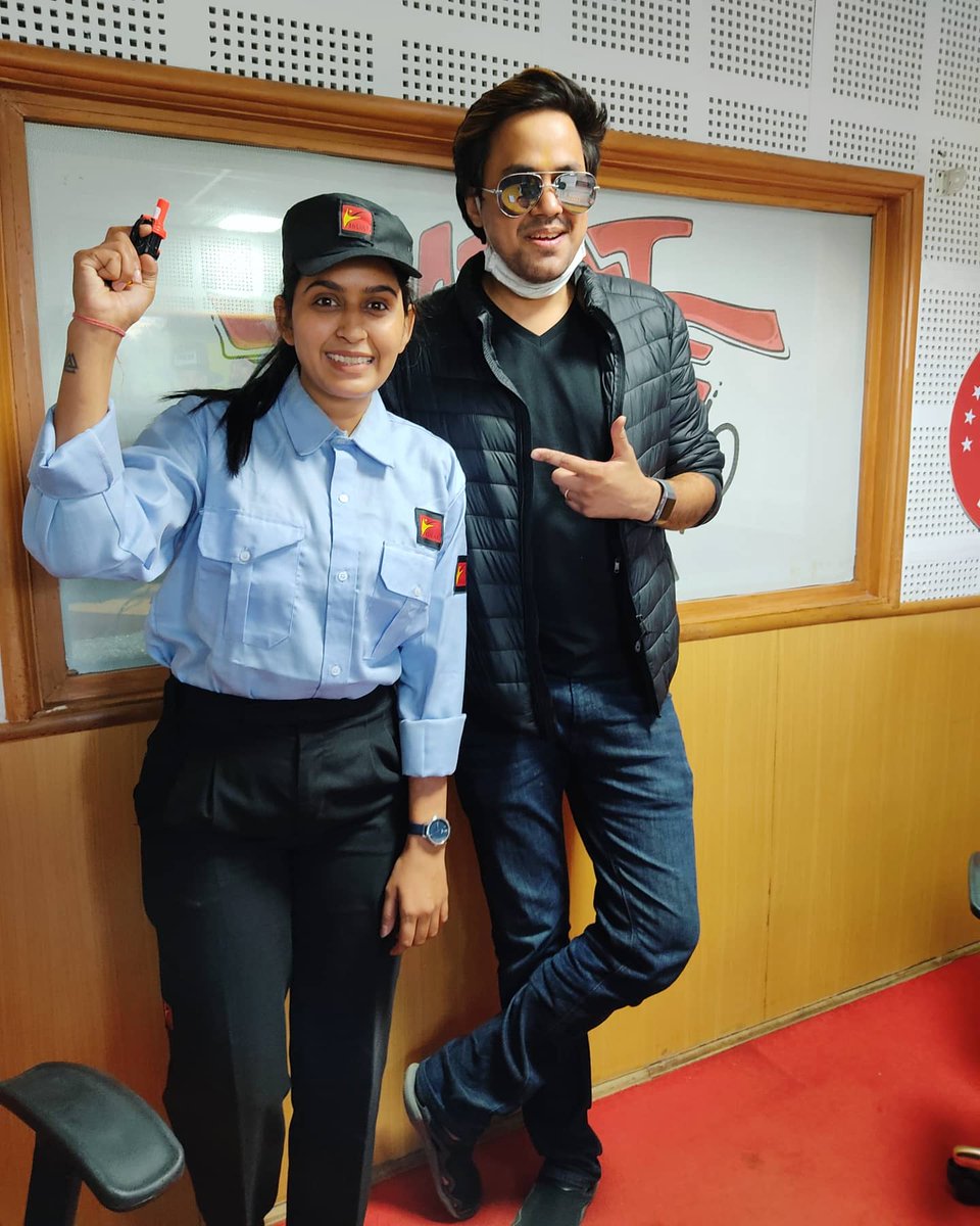 shwetaredfm's tweet photo. #Bauaa aaye hai..
Aur hamne full checking li hai🤠
@rjraunac https://t.co/0S1BObVKkf