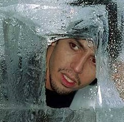 LuluCthu's tweet photo. David Chilblains
#FamousAndCold https://t.co/vpYfUiGZFC