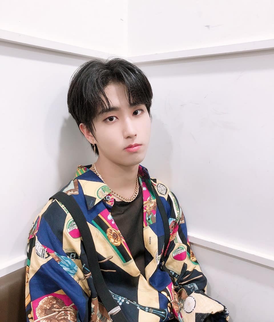 HanJisungFr_Fan's tweet photo. 📸 [PHOTOS] 271120 

1.Mignon
2.Hanche 
3.Lethargique 
4.Chic
Oui...bien... C’est juste comme ça 
Je vous upldoad ça, pas nécessairement pour être complimenter pour avoir pris de belles photos 
#Please #GiveMeCompliments https://t.co/YWKvHgMGtX