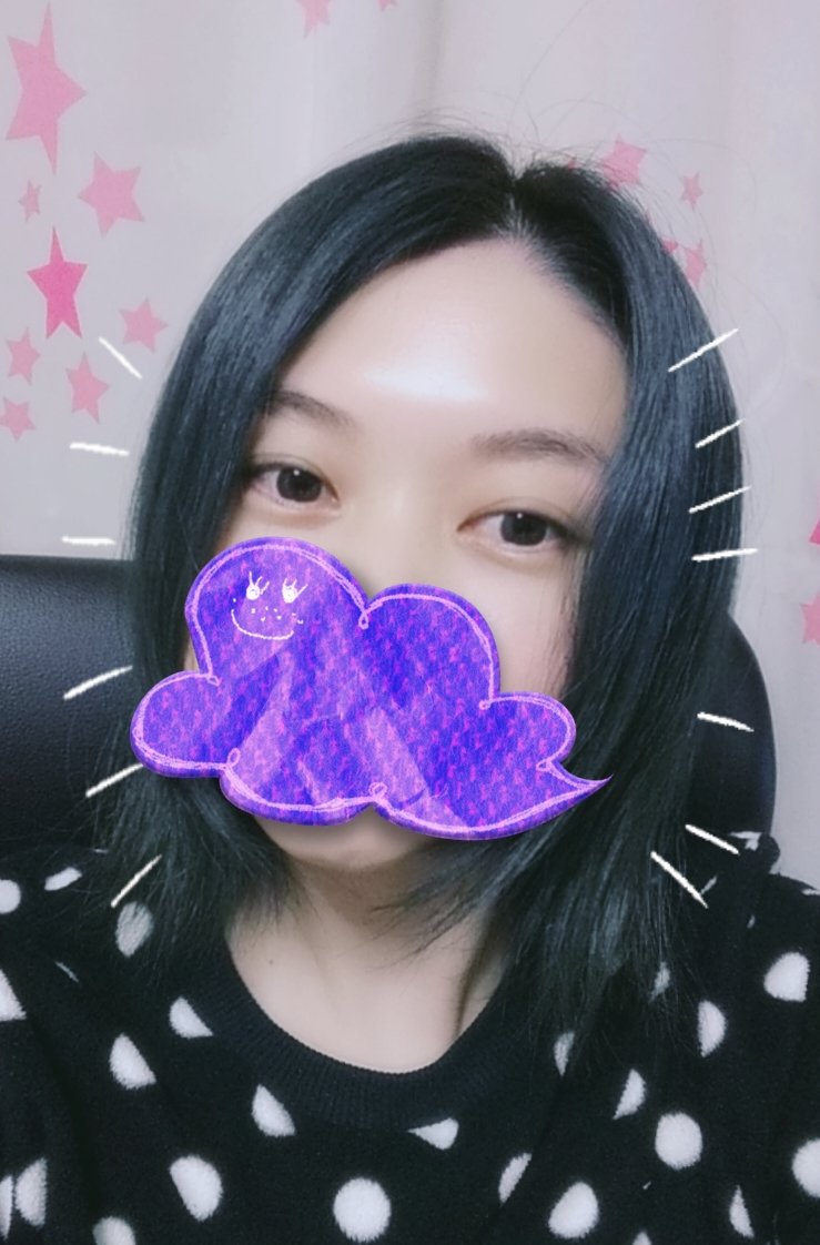 めらみぽっぷ 冬モードで髪も寒色系に ネイビーいい感じ めらみぽっぷ 冬モードで髪も寒色系に ネイビーいい感じ