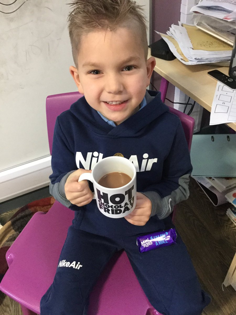 Year1_Layton's tweet photo. Enjoying a well deserved Hot Chocolate treat, our wonderful Learner of the Week ⭐️
@MissMills1M @DCHargreaves @Layton_Primary #star #learneroftheweek #superstar https://t.co/Yu2fL5PSXR