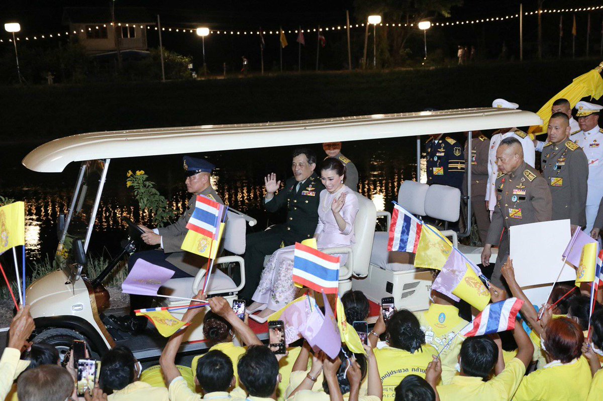 katiphat1's tweet photo. น้ำใจและจิตใจของชาวไทย  เป็นเลิศ  
เราต้องรักษาความดี  ความเมตตา ความรัก 
และซื่อตรงต่อแต่ชาติบ้านเมือง และพี่น้องร่วมชาติ เห็นใจกัน ทำในสิ่งที่ดี มีน้ำใจต่อกัน #น้ำใจของคนไทยเป็นเลิศ https://t.co/UqpaKDa25s