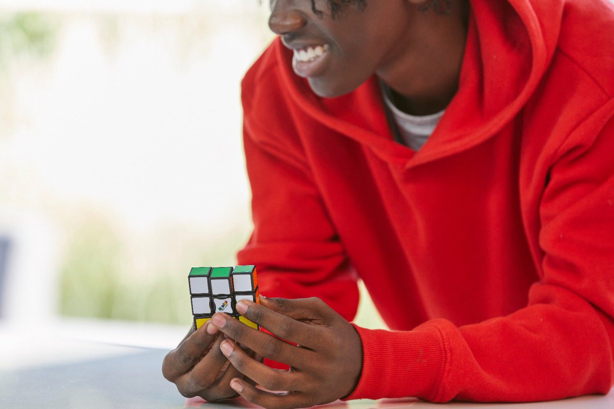 Rubiks_Official's tweet photo. Try something new and give the #RubiksEdge a go!
Use the code: RUBIKS2020 for 10% off everything!
Buy here: https://t.co/bCR4MyK6YM #RubiksCube #RubyRubiks #AdventureEveryTurn #BlackFriday https://t.co/APr4ygG7g2