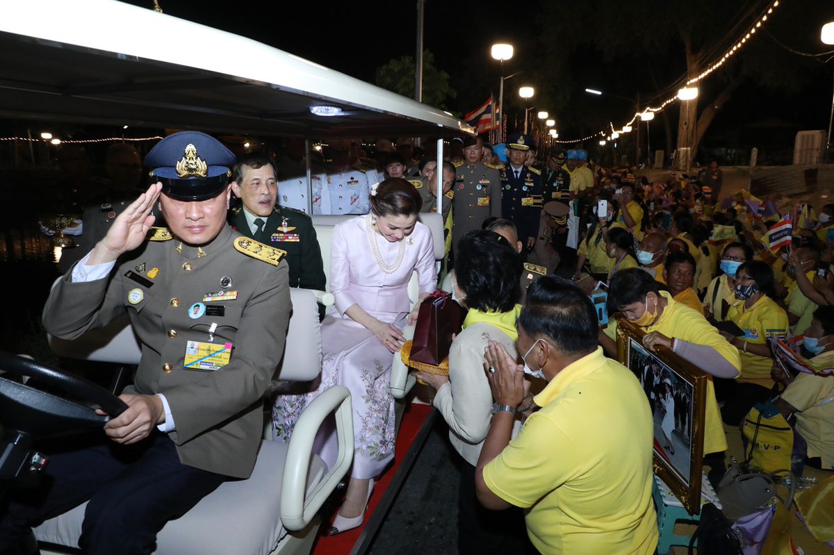 jjoopeew's tweet photo. #น้ำใจของคนไทยเป็นเลิศ https://t.co/HGySPA70ra