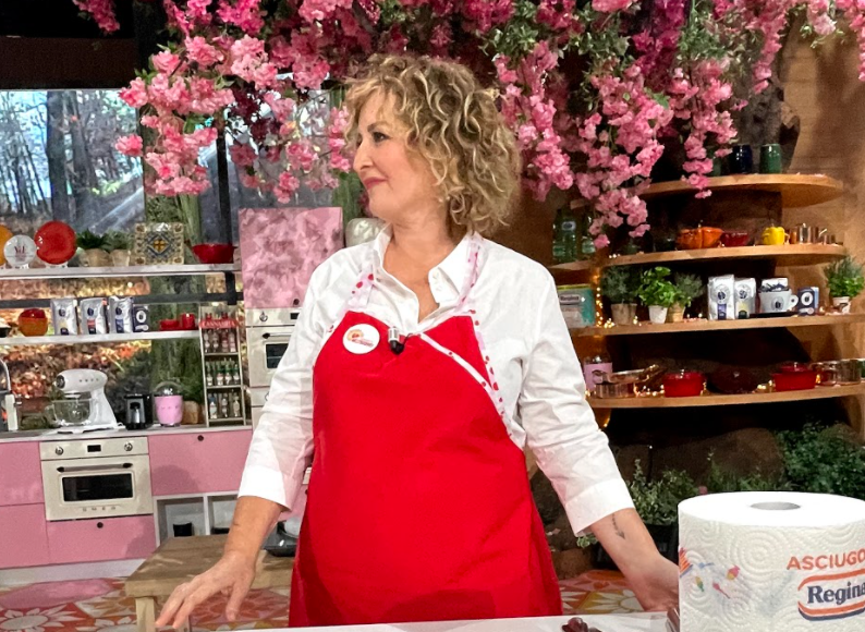 MezzogiornoRai1's tweet photo. [link alla ricetta] La ruota della nonna di @tempodicottura - @antoclerici @StandByMeTV #ESempreMezzogiorno https://t.co/N7FyKpPw95 https://t.co/NXqcHM61Sd