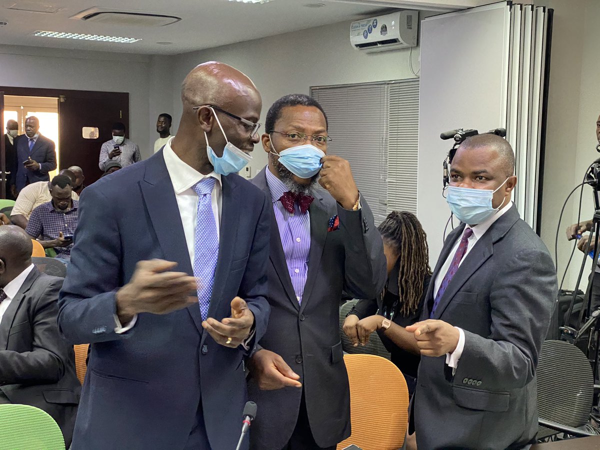 12:39 While the panel is on break, the lawyers are seriously at it. LCC/LASG arm wrestling with Fusika, Mr. O poring over his notes with the gang. In the meanwhile, Yung Thug came to apologise for being rule. Good on you, Yung Thug.