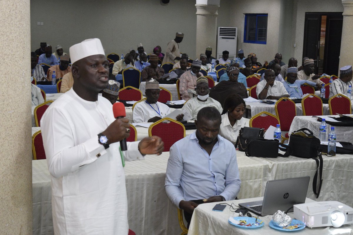 LgAuditors's tweet photo. Corruption has distorted the cycle of income by misleading savings &amp; subsequently investment through leakages- Atiku Musa, Auditor General for LG @ a 2 day workshop on managing LG finances for improved service delivery,organized by d Min of LG  @elrufai @DepGovKaduna https://t.co/STiDyXOTMv