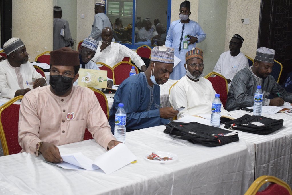 LgAuditors's tweet photo. Corruption has distorted the cycle of income by misleading savings &amp; subsequently investment through leakages- Atiku Musa, Auditor General for LG @ a 2 day workshop on managing LG finances for improved service delivery,organized by d Min of LG  @elrufai @DepGovKaduna https://t.co/STiDyXOTMv