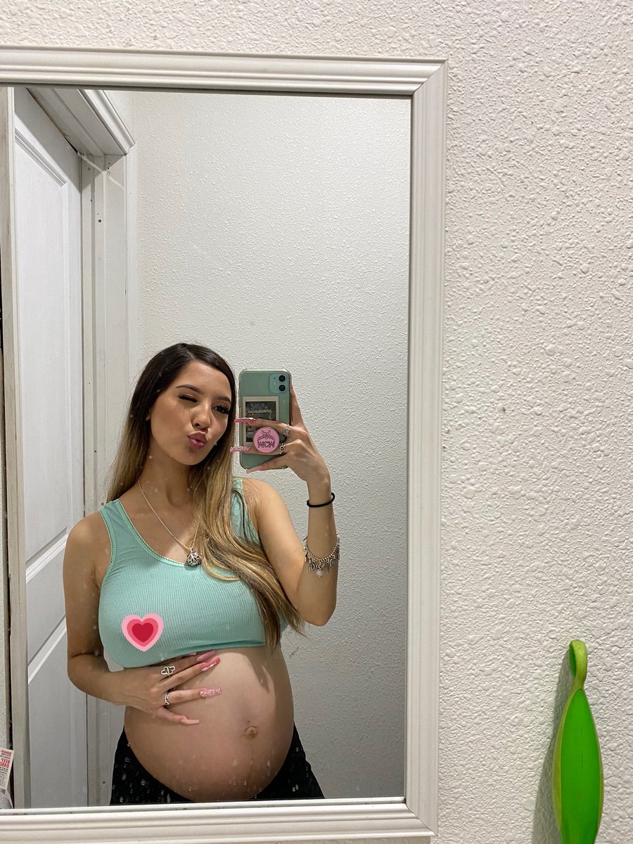 vgiselle12's tweet photo. extra thankful for my lil bby, can’t wait to finally meet u🥺 #16weeksleft 💕 https://t.co/Z6xT79ry2F