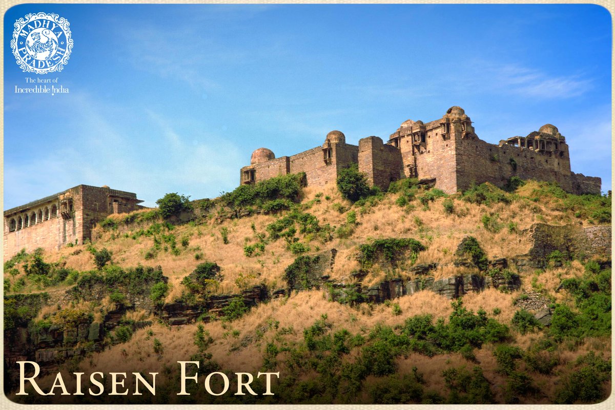 MPTourism's tweet photo. Raisen is around 45 kms from Bhopal. A hidden jewel that's home to a 6th-century fort with several noteworthy structures &amp; artilleries inside the fort complex. It stands as a splendid example of the state’s celebrated history and culture.
#MPTourism #MadhyaPradesh #HeartOfIndia https://t.co/WyODzi8vuh