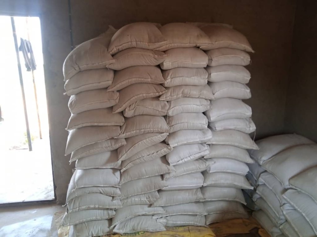 JRFarmsGroup's tweet photo. Fresh delivery of layers mash and chick mash to customer— let’s join you to improve your productivity as a livestock farmer. Milled with HQCP.
Get our quality and affordable livestock feed. Get in touch with us today!
#WaaF #JRFarms #LayersMash #ChickMash https://t.co/6tG47gexHr