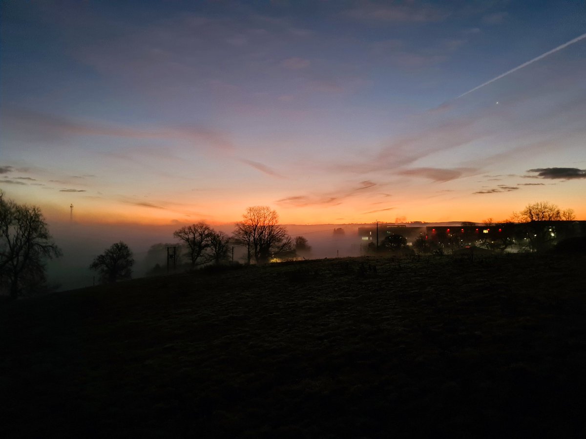 HEID_E's tweet photo. It's a new day. A morning sunrise to remind you the possibilities are endless. Looking east over #CanolfenS4C #YrEgin #UWTSD #Carmarthen #Wales https://t.co/PY87oUIBbR