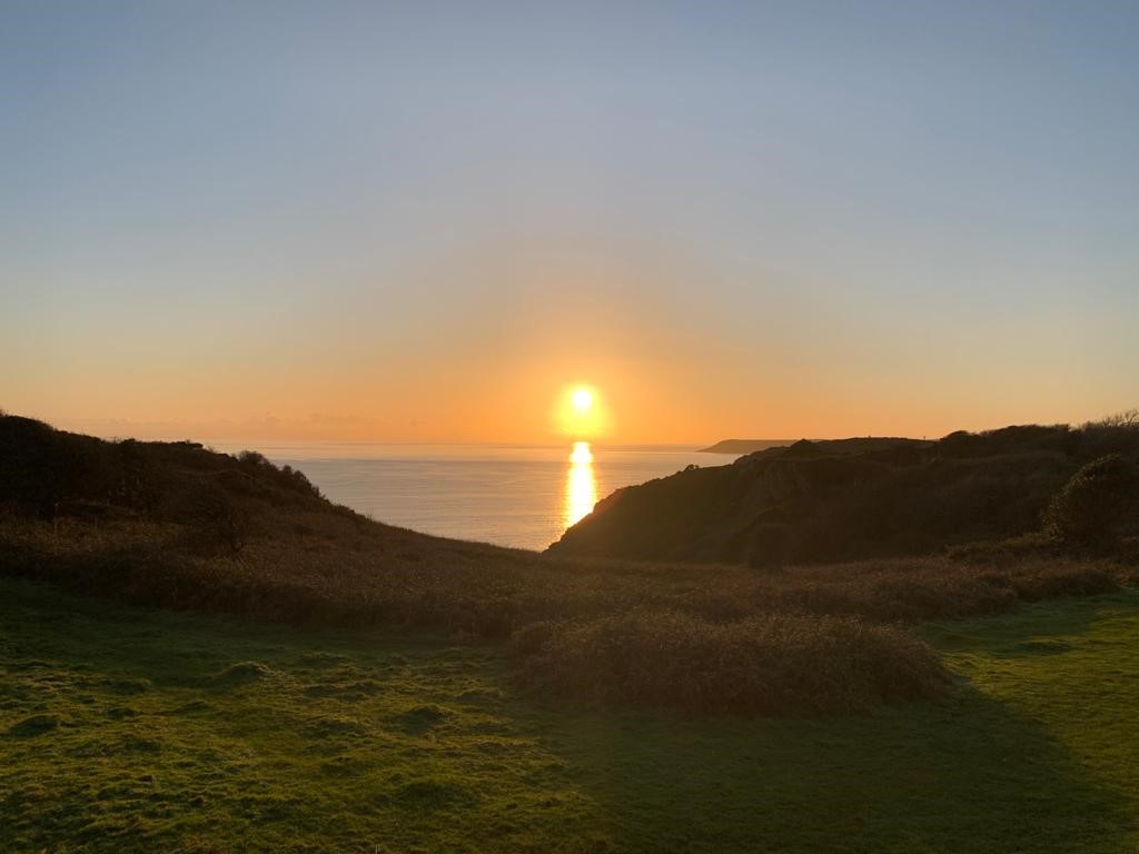 info_specific's tweet image. 🎴Sunset over Deep Slade Bay, Gower

#solarsnaps #lovegower
