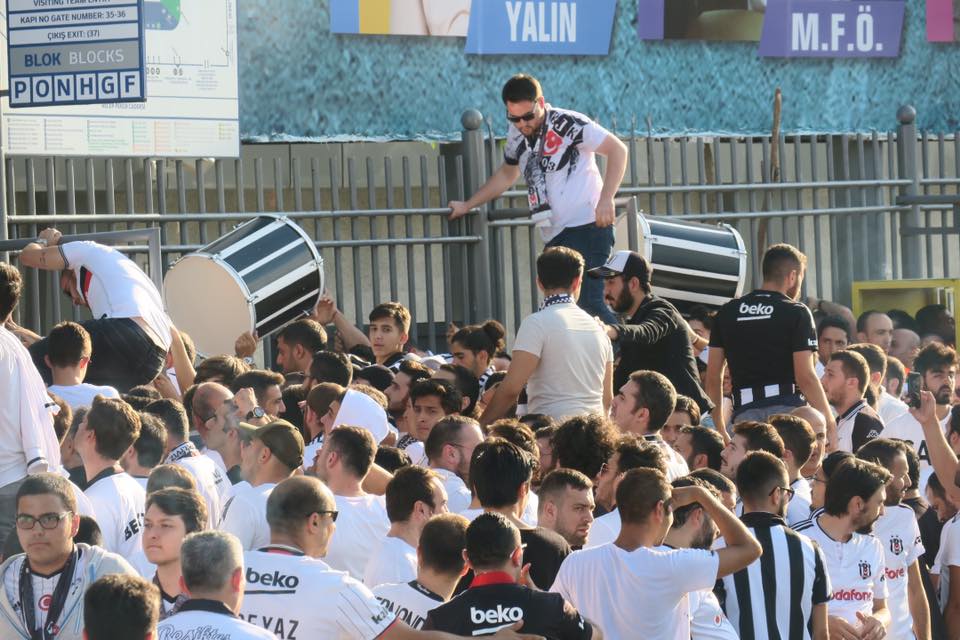 forzabesiktas's tweet photo. Sana adanmış bütün hayatlar... https://t.co/TXeRC0ec5l
