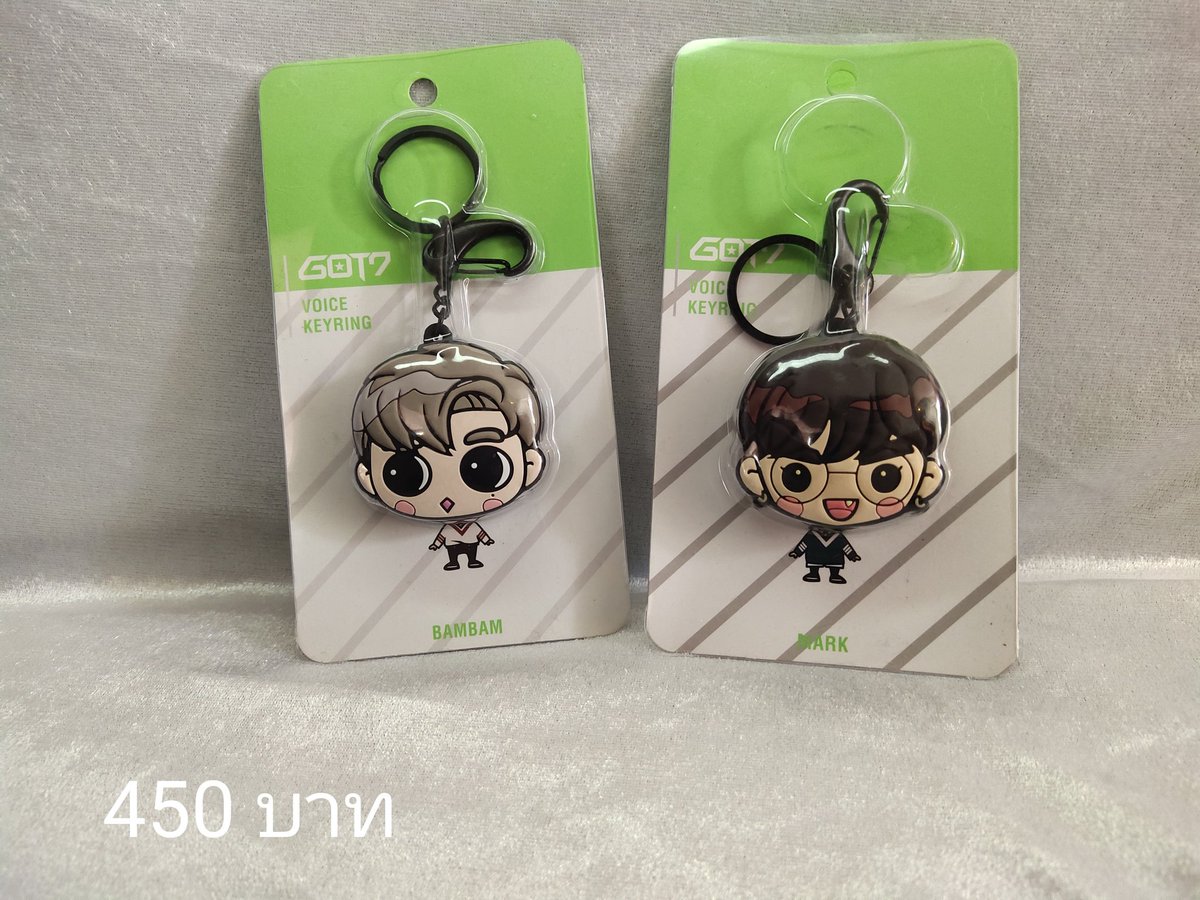 bambamonlyu's tweet photo. [pls RT] ขายลดราคาขาดทุนไปเลยจ้า  ส่ง 30/50 #ตลาดนัดอากาเซ #ขายของสะสมgot7 #LeexBambam #MarkxRepresent
  
33.หมวก MarkXRepresent 1,290 ลดเหลือ 1,000 
34.เสื้อฮู้ด LeexBamBam 2,890 ลดเหลือ 2,300
35. Postcard EST 530 ลดเหลือ 350
36. VOICE KEYRING 650 ลดเหลือ 450 https://t.co/xGLbHaocaC