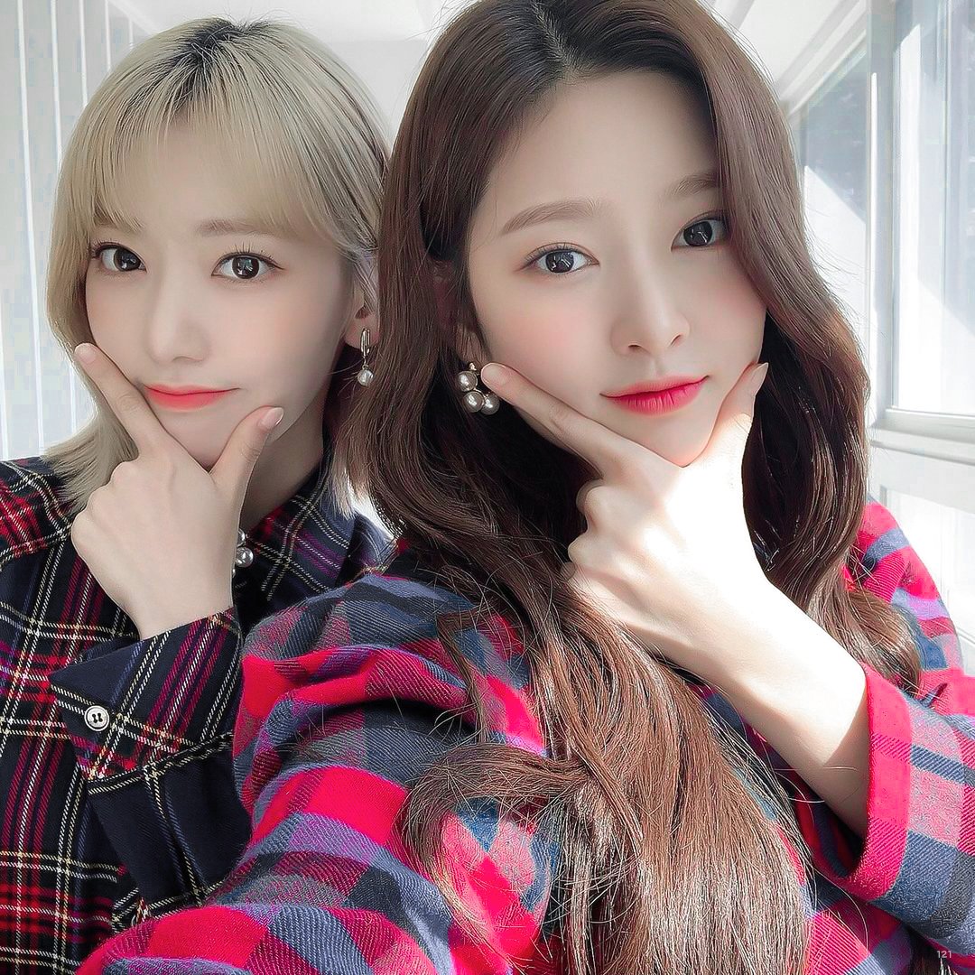 121Percent's tweet photo. #미야와키사쿠라 #김민주 #아이즈원 

-

https://t.co/czfkCXswys
https://t.co/FYL8SlFigc https://t.co/IzotTqVEeX