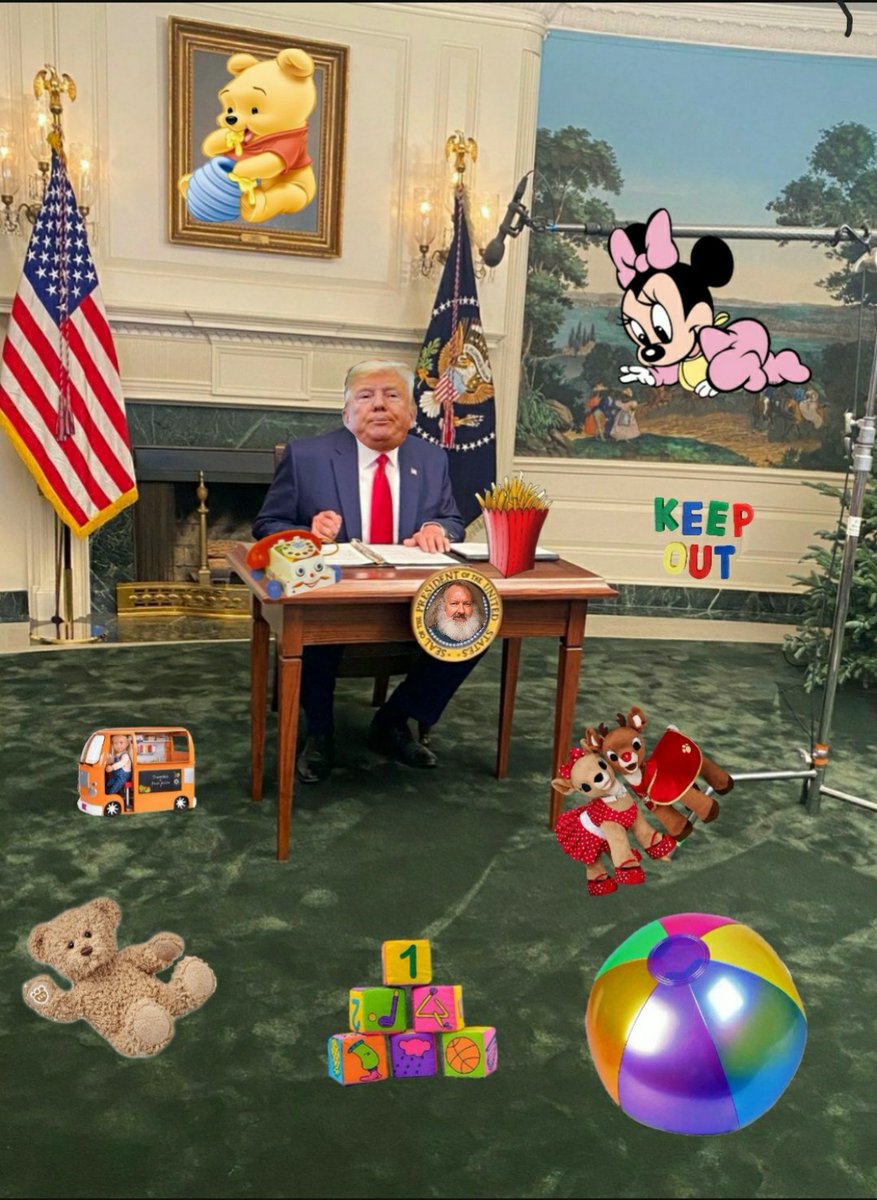 @HamillHimself Originally turned down by Montessori, #DiaperDon opted to hold his news conference at the local DC Gymboree...😮