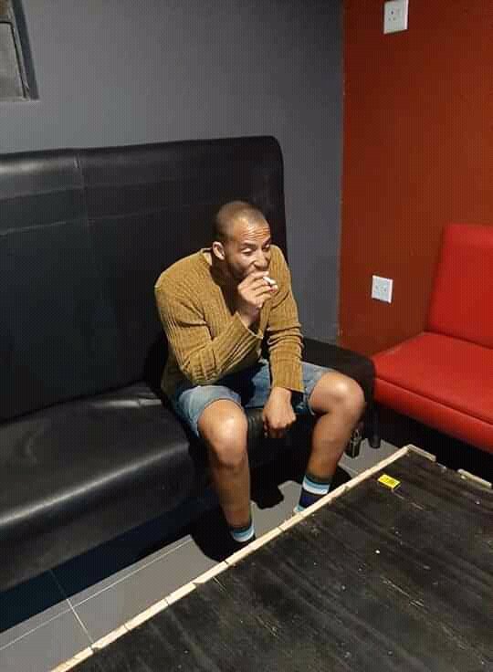 yunghustler_za's tweet photo. Tira Challenge😂😂😂😂😂 https://t.co/5CUBeN4oxd