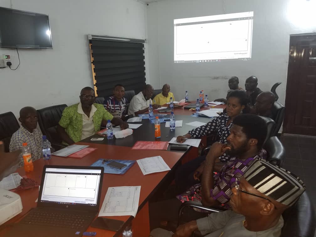 jaeetconsultng's tweet photo. It was an exciting session as our facilitators navigated through the challenges of SMEs during recession. Overhead cost cutting, long term financing, search for more cost effective long contract input supplies and investment in R&amp;D were identified. Why not partner with us. https://t.co/coR21U3OBm