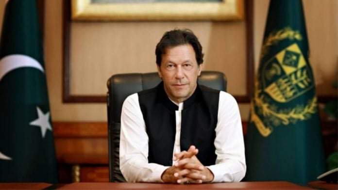 FatimaA05277638's tweet photo. 26 Nov 2020: The day when Imran Khan lost the support of 100k students and their families🙂
@ImranKhanPTI 
#ShameonPMCandImranKhan 
#DelayMDCAT2020First https://t.co/0vR0UxviUF